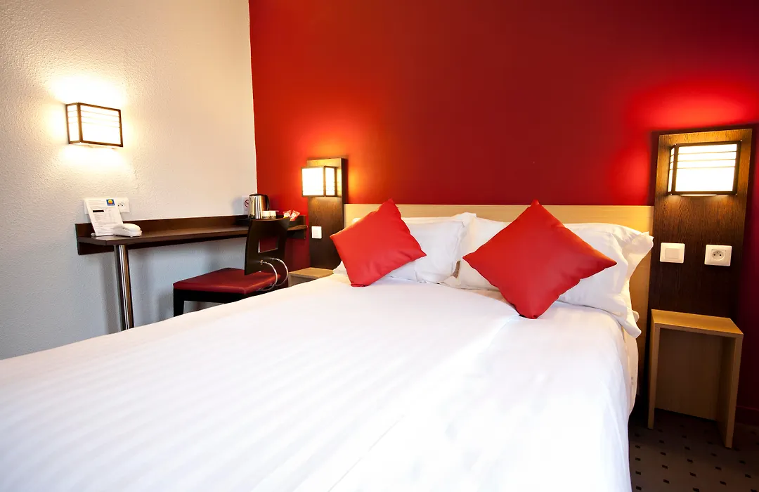 Comfort Hotel Clermont Saint Jacques-1