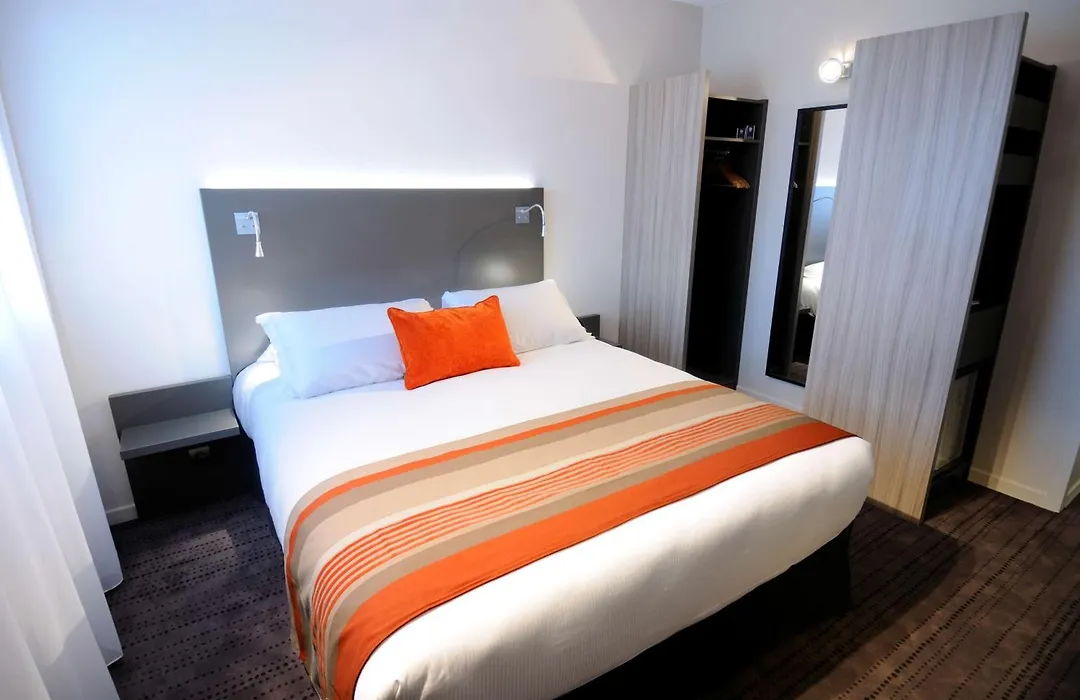 Best Western Plus Hôtel&Spa de Chassieu-1