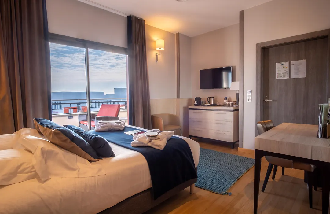 Kyriad Prestige Lyon Est - Saint Priest Eurexpo Hotel&SPA-1
