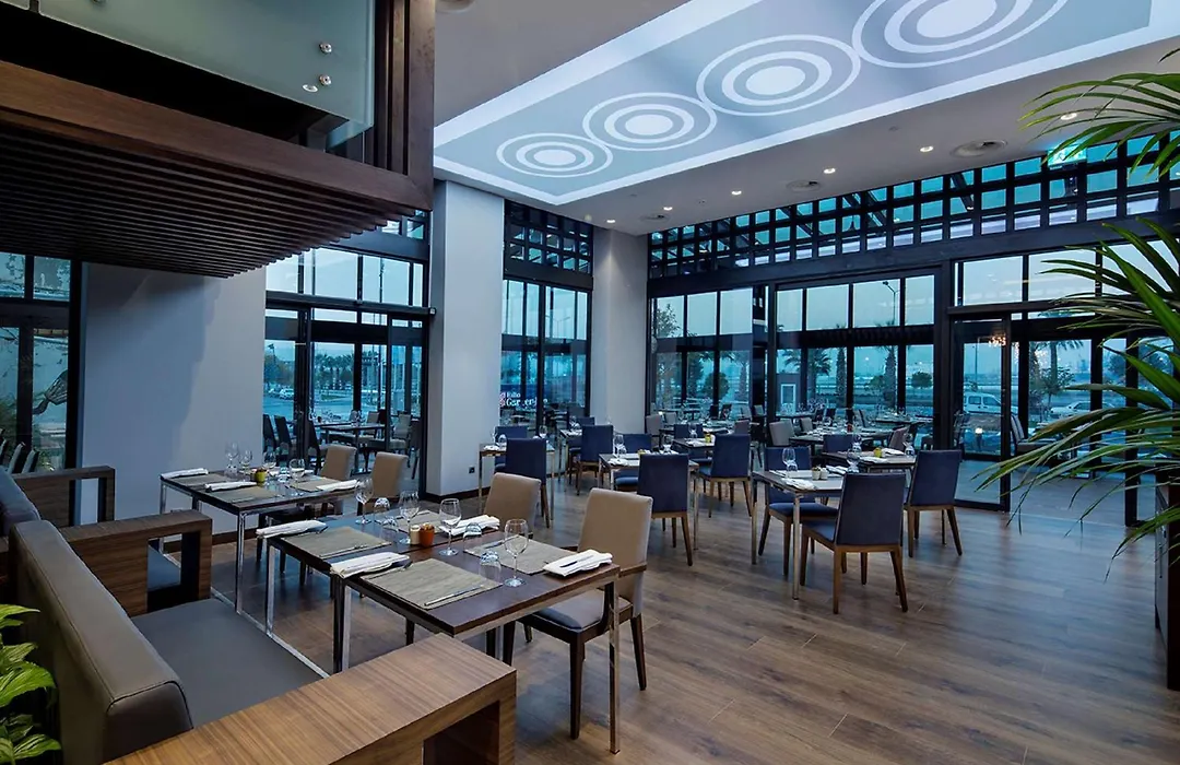 Hilton Garden Inn Izmir Bayrakli-1
