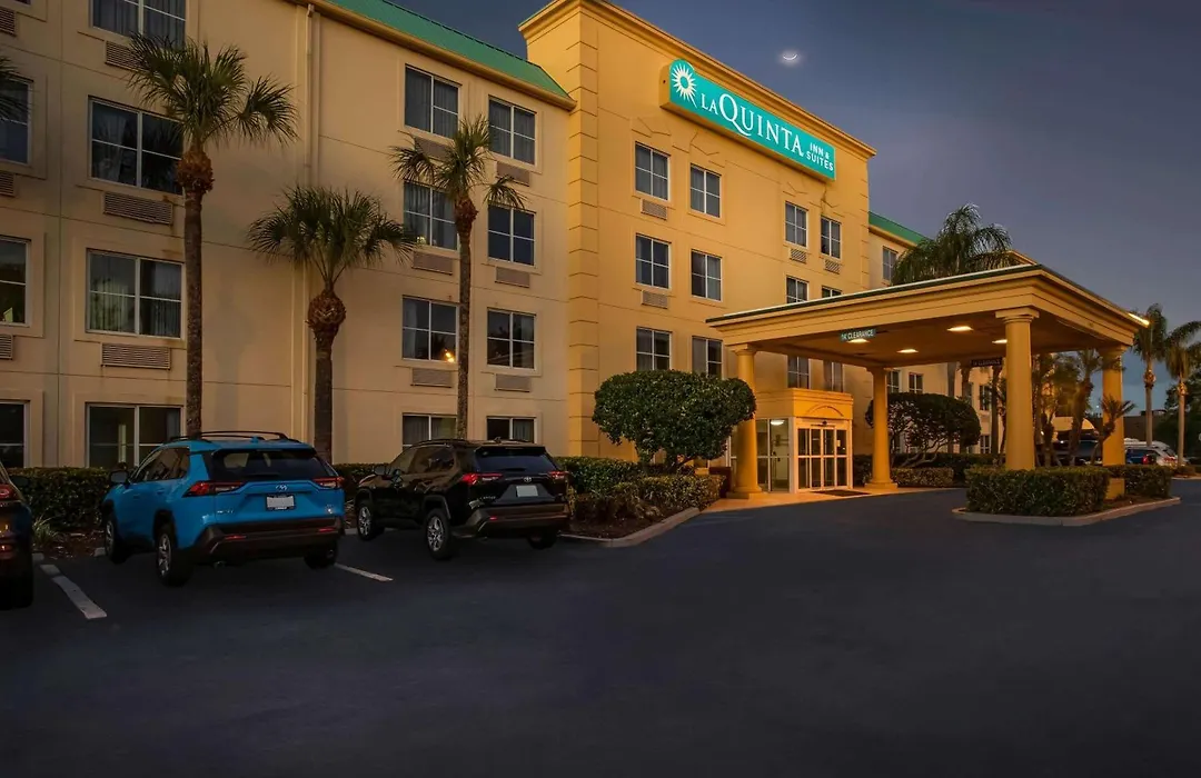 La Quinta By Wyndham Melbourne Viera-1