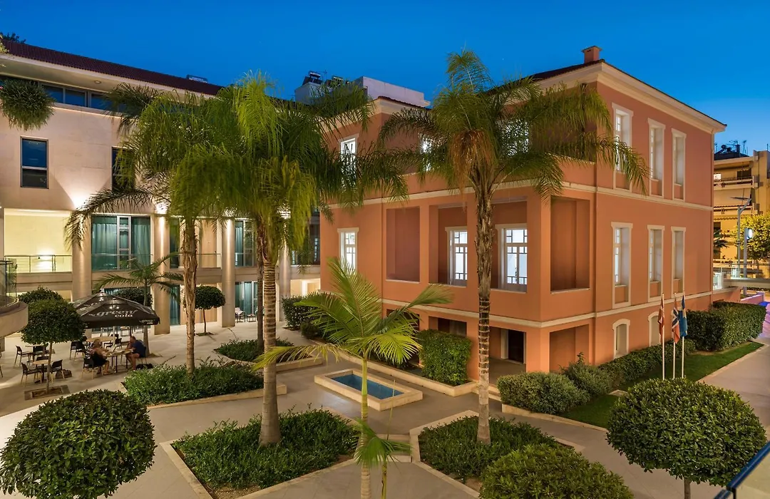 Trianon Luxury Apartments & Suites-1