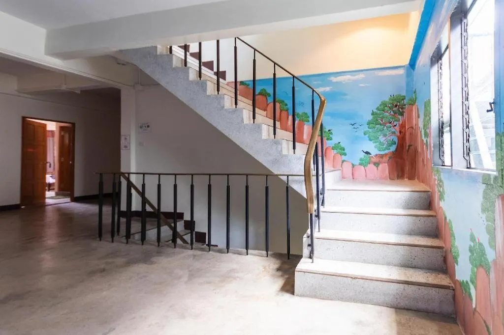 Oyo 1118 K L Boutique Hotel-1
