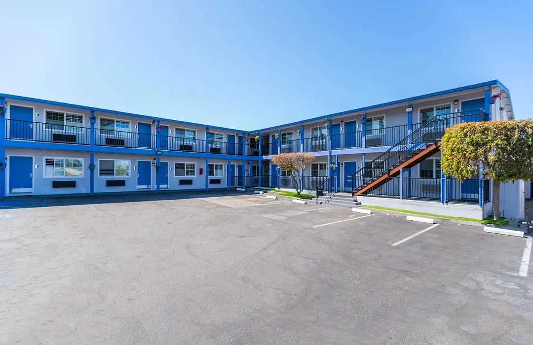 Surestay Hotel By Best Western Seaside Monterey-1