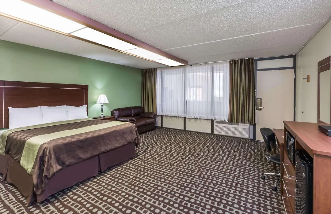 Days Inn By Wyndham Midland-1