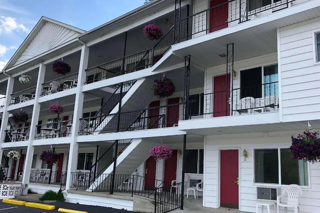 Baymont By Wyndham Lake George-1
