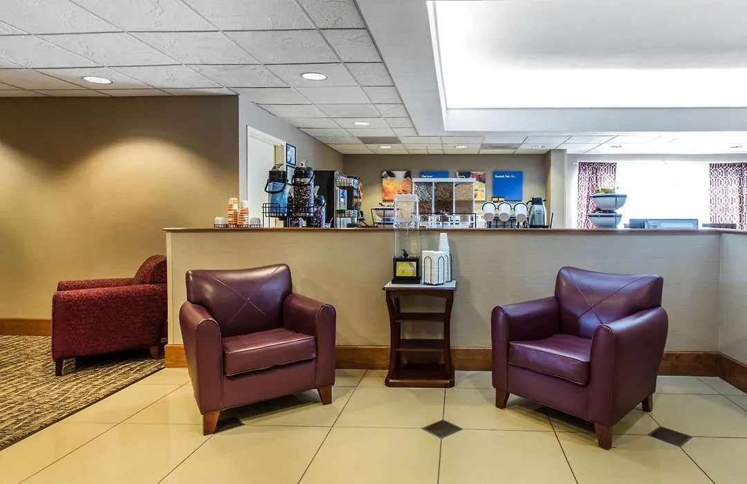 Comfort Inn & Suites Thomson-1