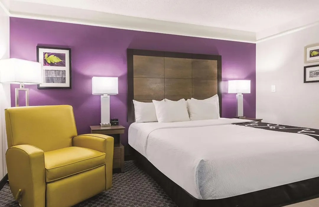 La Quinta By Wyndham Alexandria Airport-1