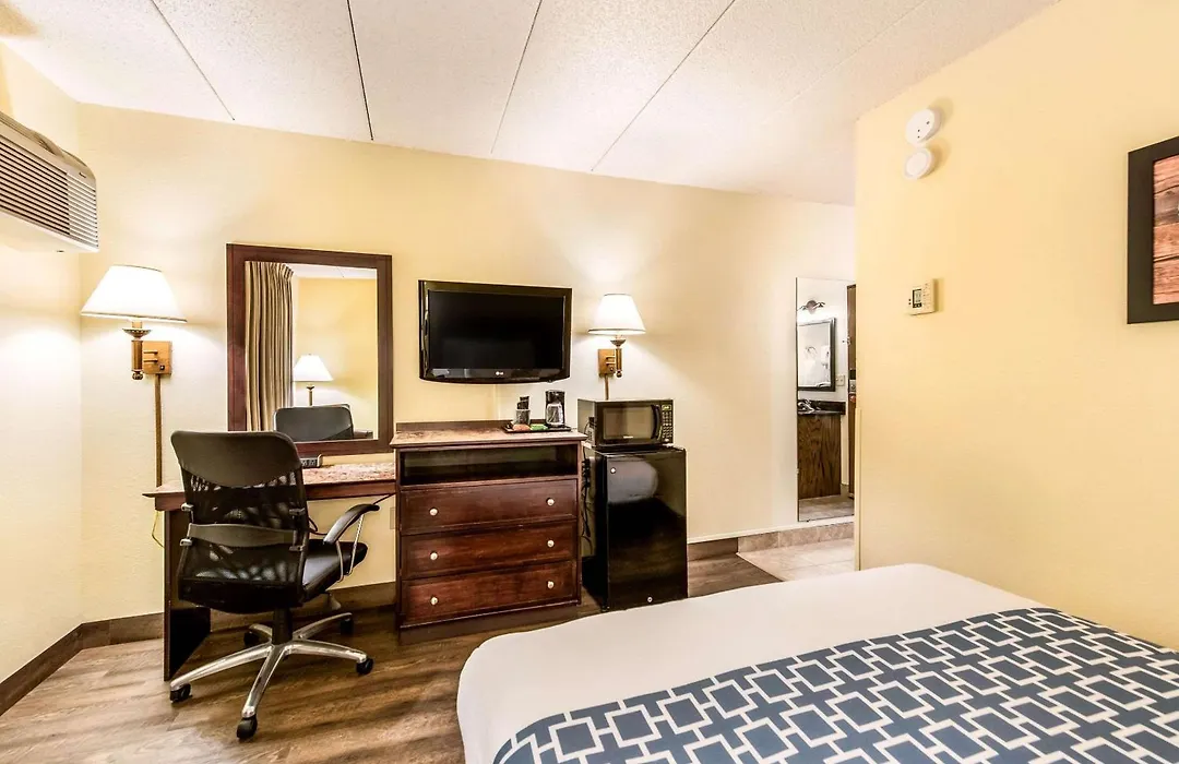 Econo Lodge Mayo Clinic Area-1