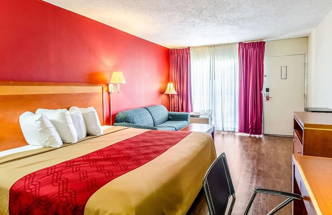 Econo Lodge Martinsville-1