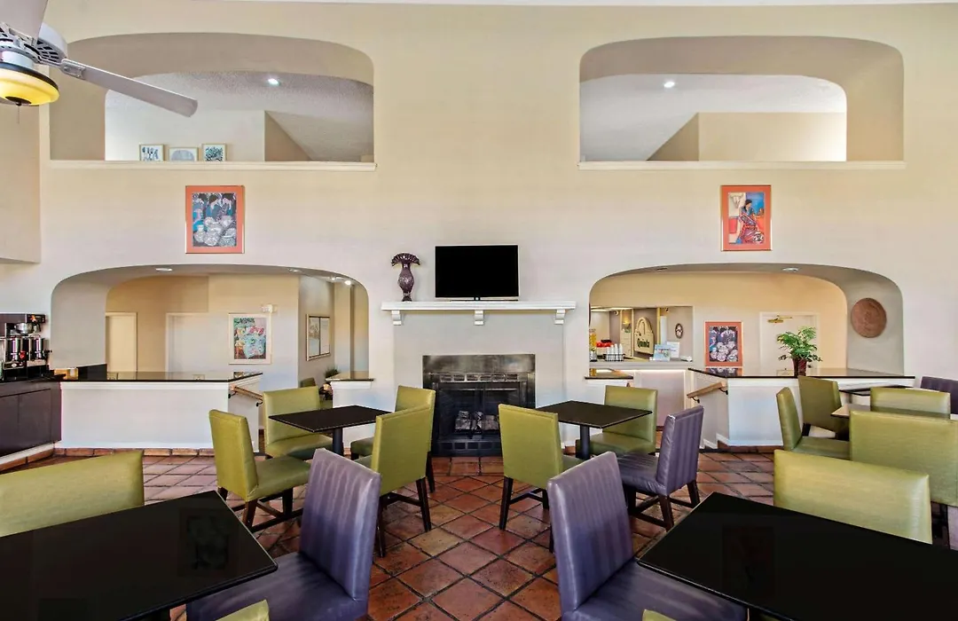 La Quinta Inn By Wyndham Las Cruces Mesilla Valley-1