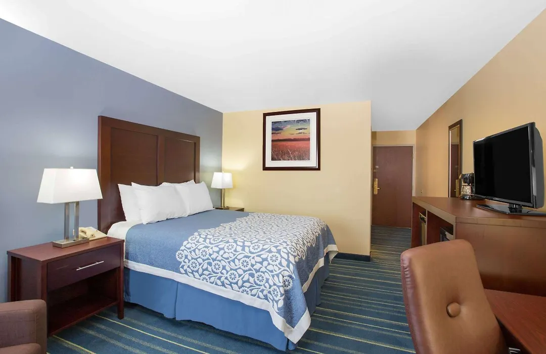 Days Inn By Wyndham Grand Island-1