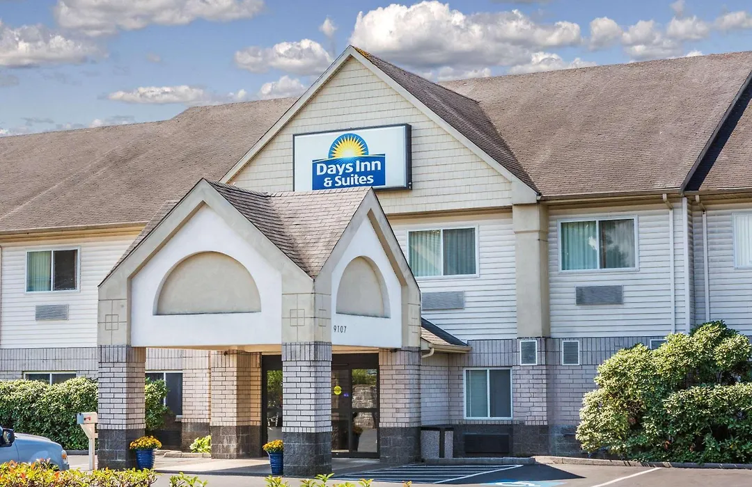 Days Inn & Suites By Wyndham Vancouver-1