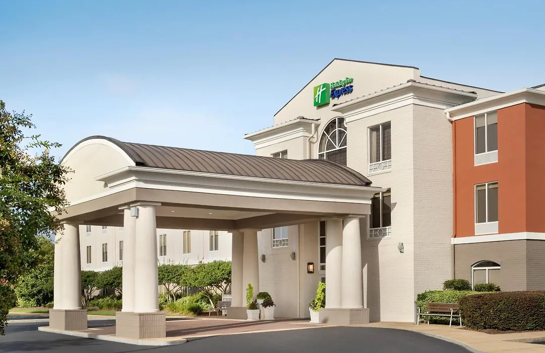 Holiday Inn Express & Suites Auburn - University Area By Ihg-1