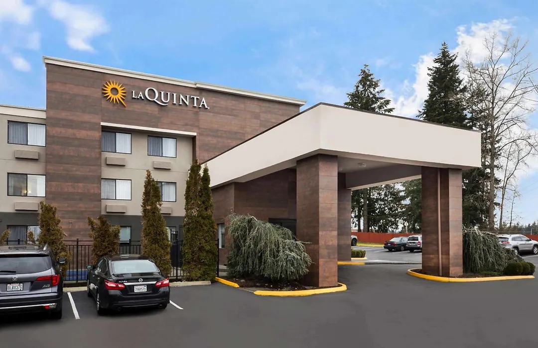 La Quinta Inn By Wyndham Everett-1