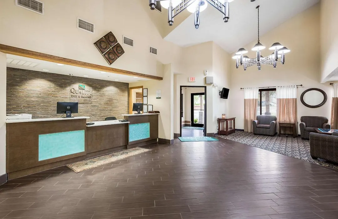 Quality Inn & Suites Lawrence - University Area-1