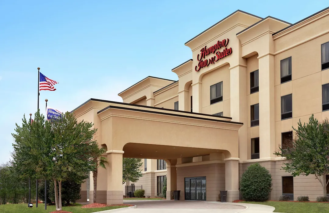 Hampton Inn & Suites Pine Bluff-1