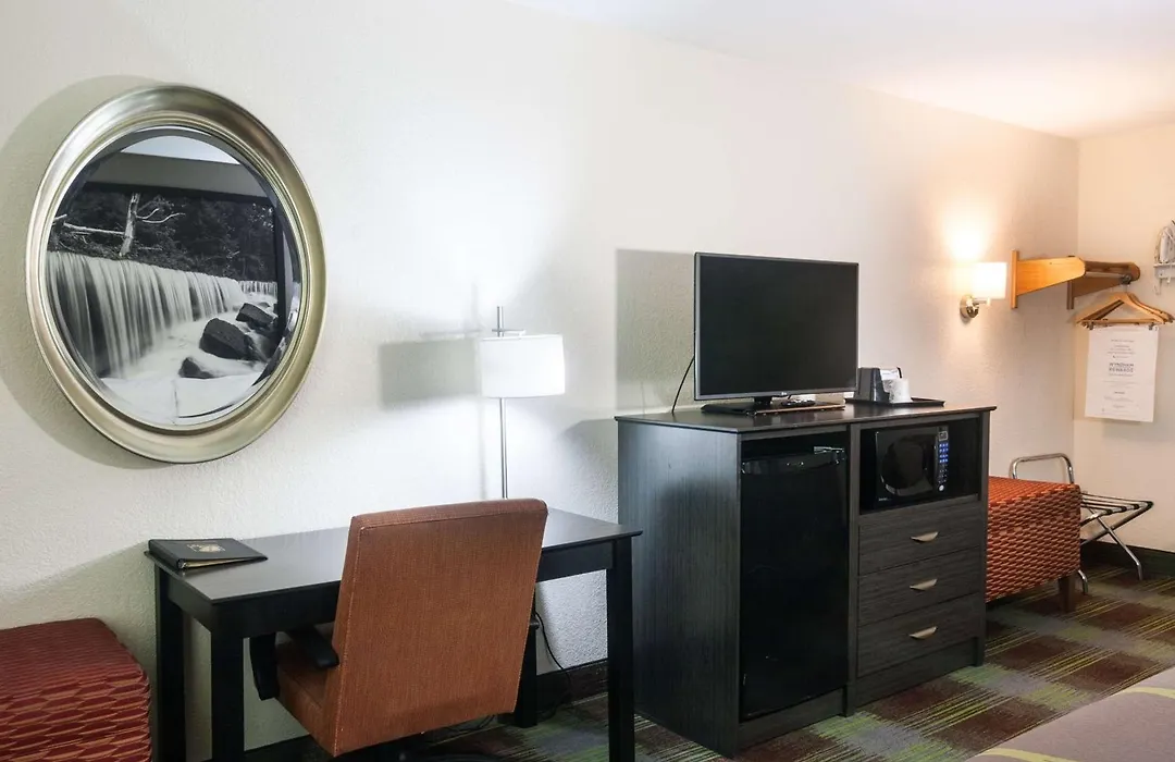 Super 8 By Wyndham Arkansas City Ks-1