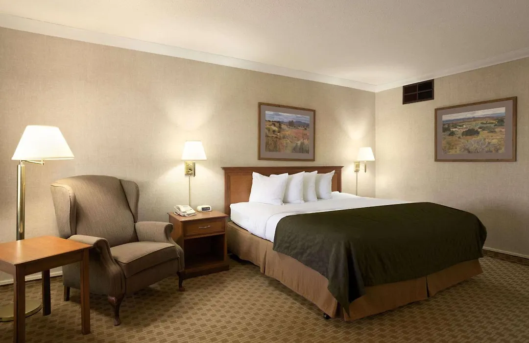 Days Inn & Suites By Wyndham Trinidad-1