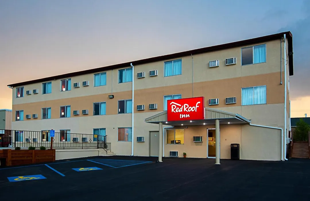 Red Roof Inn Cameron-1