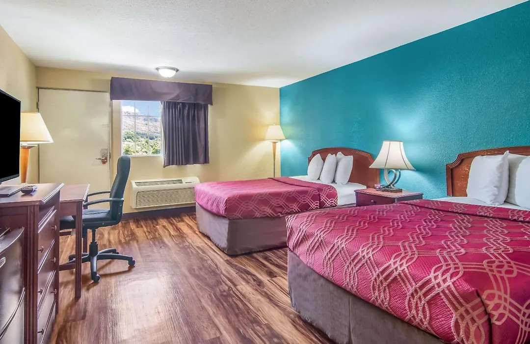 Econo Lodge Hotel Bradford-1