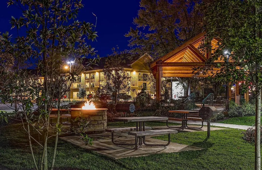 Econo Lodge Pigeon Forge Riverside-1