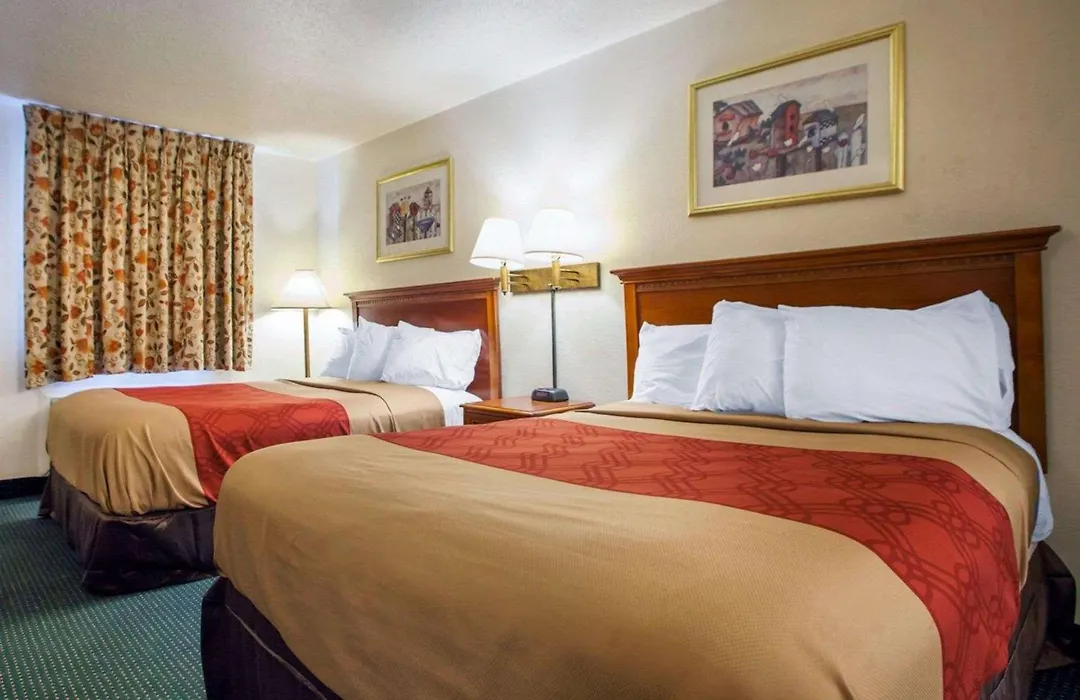 Econo Lodge Somers Point-1