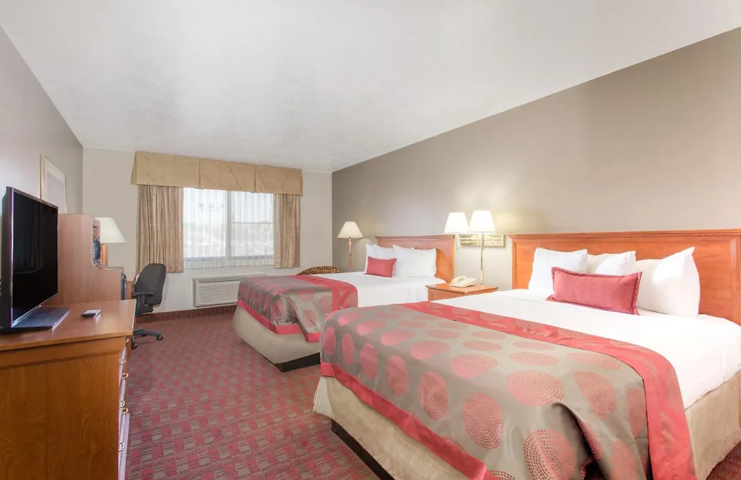 Ramada By Wyndham St George-1