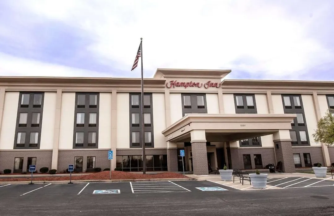 Hampton Inn Clarksville-1