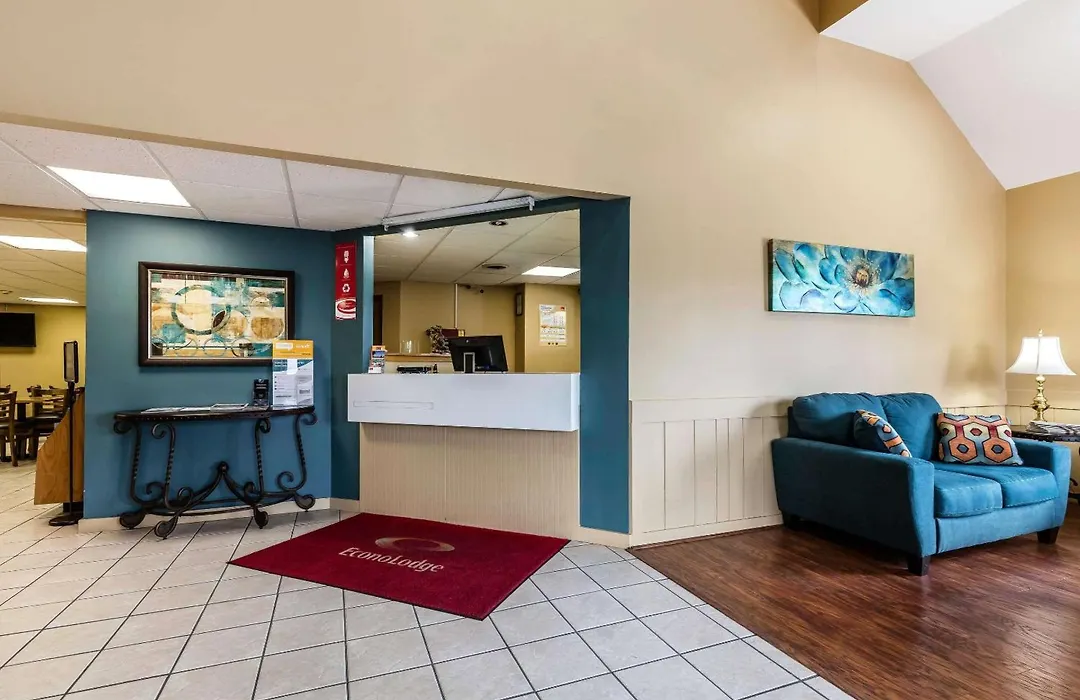 Econo Lodge Inn & Suites Dickson-1