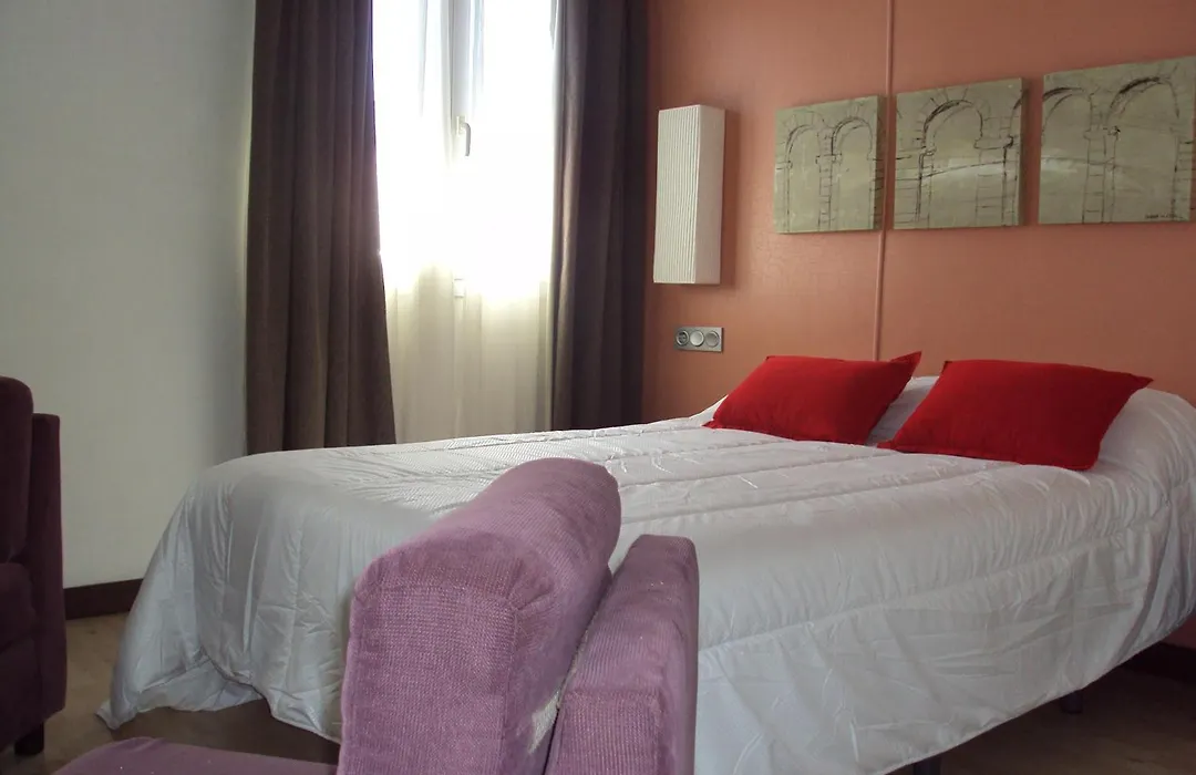 Hotel Puerta de Ocaña-1
