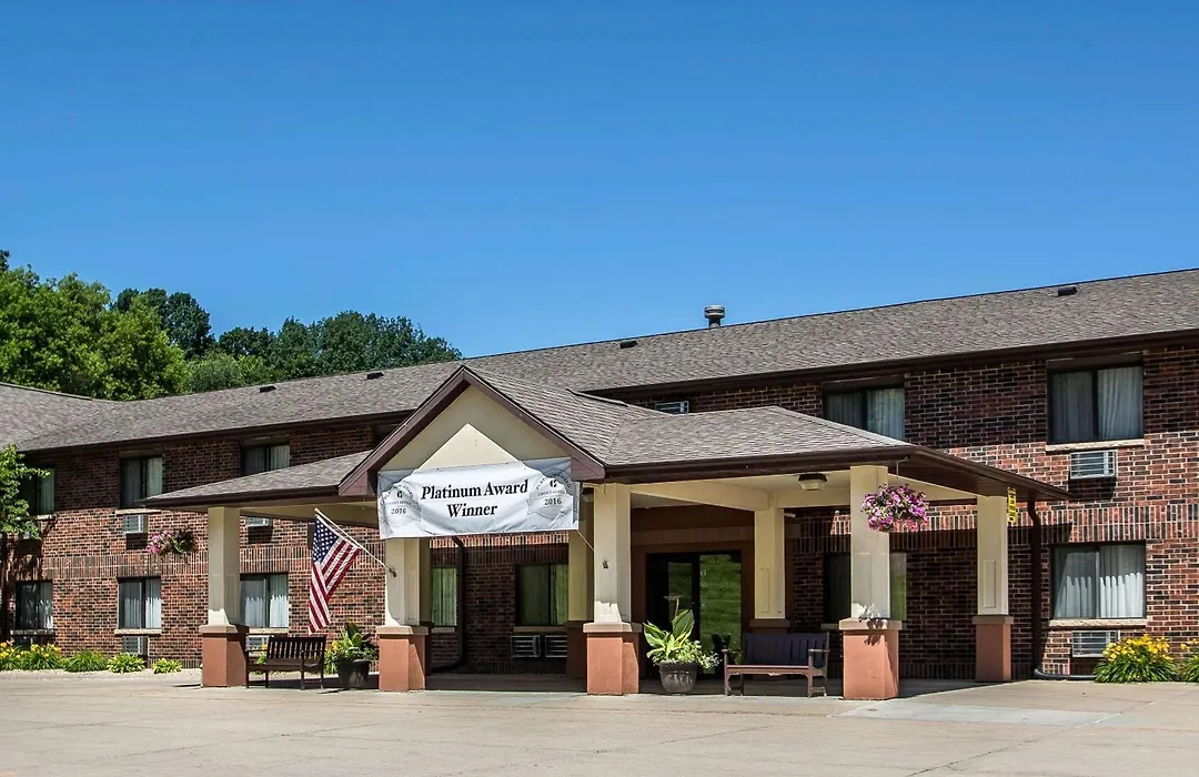 Quality Inn & Suites Decorah-1