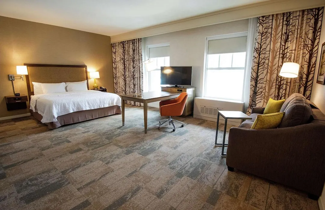 Hampton Inn & Suites Manchester, Vt-1