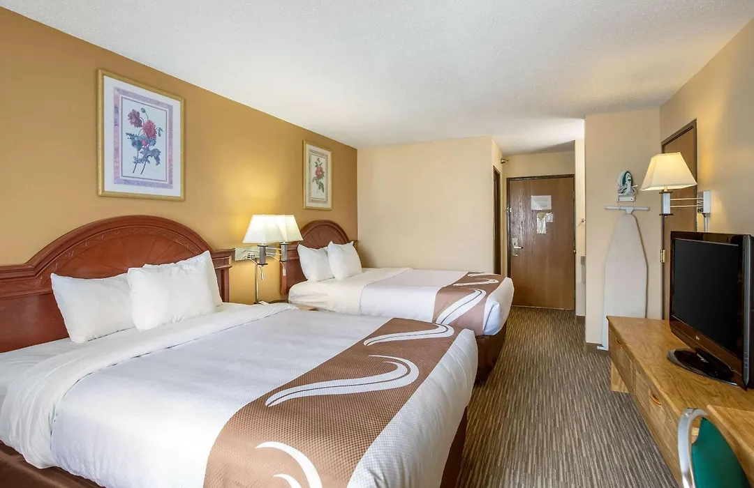 Quality Inn - Storm Lake-1
