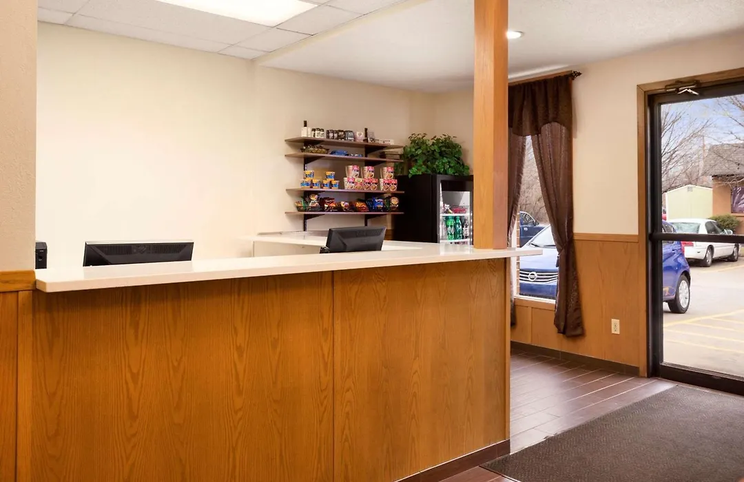 Americas Best Value Inn Pittsburg-1