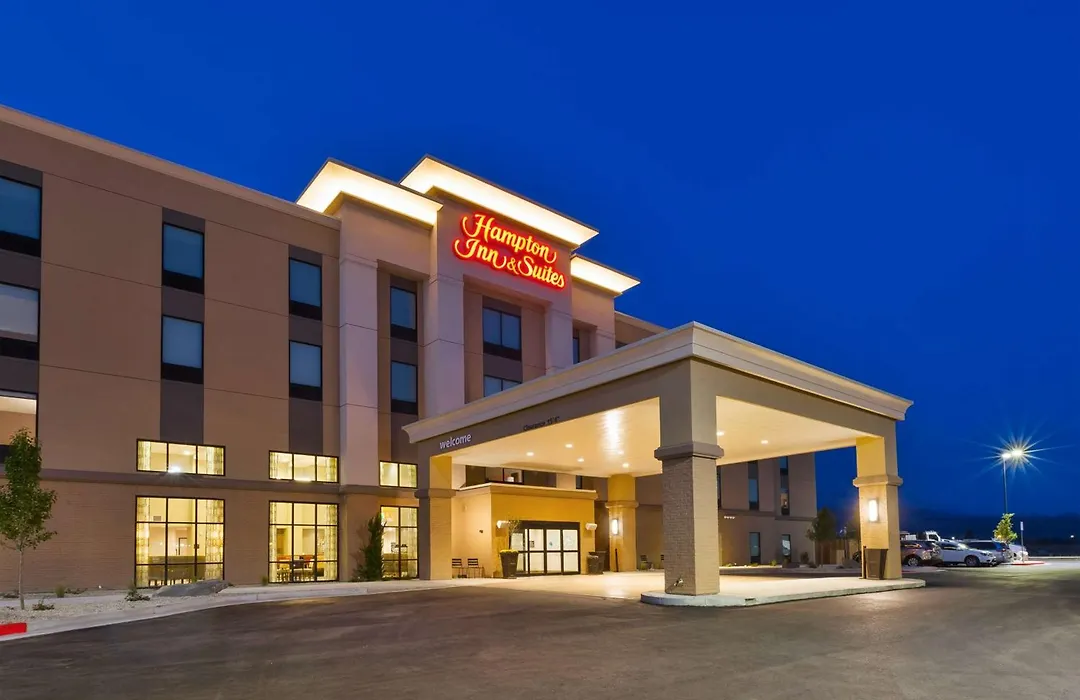 Hampton Inn & Suites Wells, Nv-1