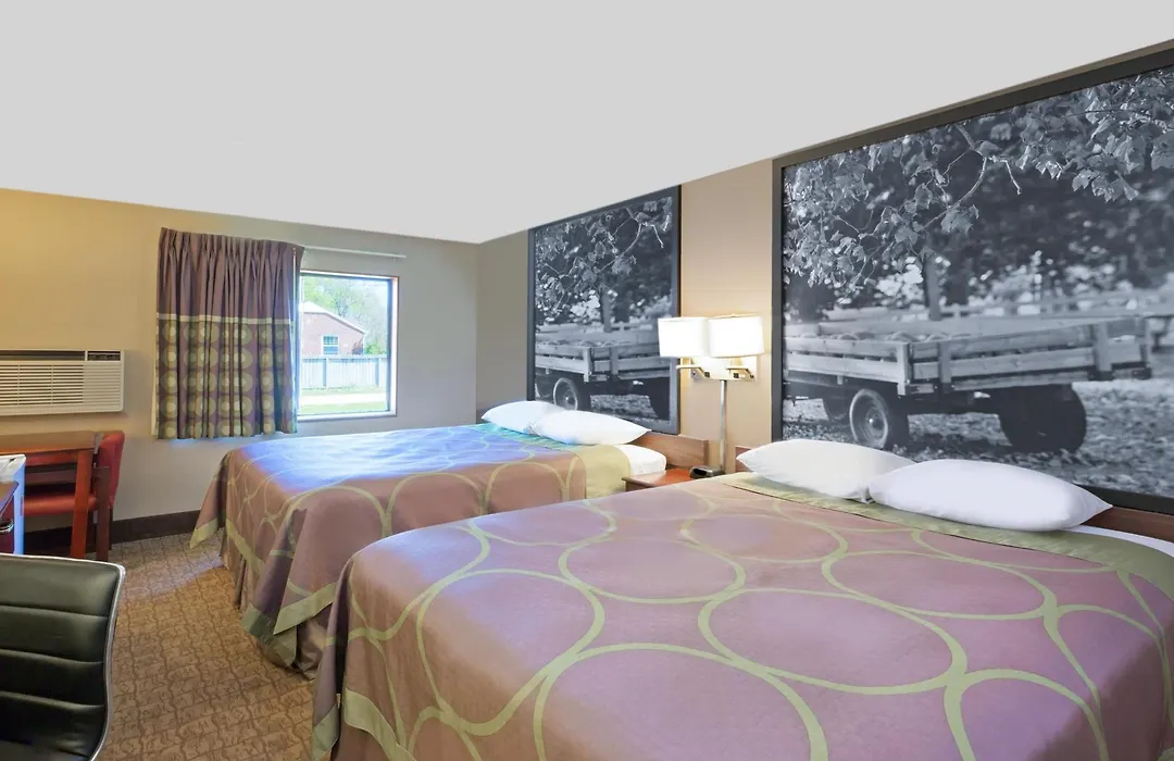 Super 8 By Wyndham Carroll-1