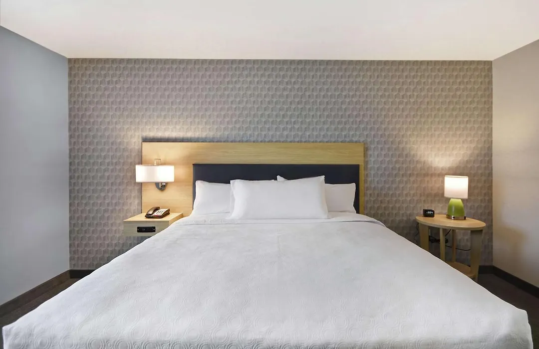 Home2 Suites By Hilton Grand Rapids North-1