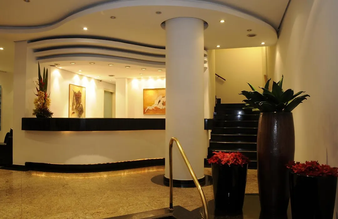 Hotel Shelton-1