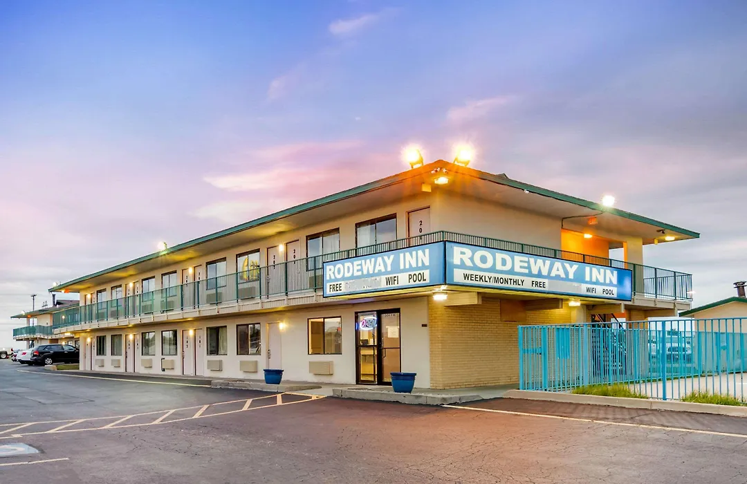 Rodeway Inn-1