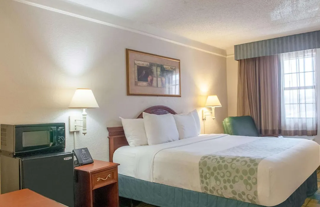 La Quinta Inn By Wyndham New Orleans Veterans / Metairie-1
