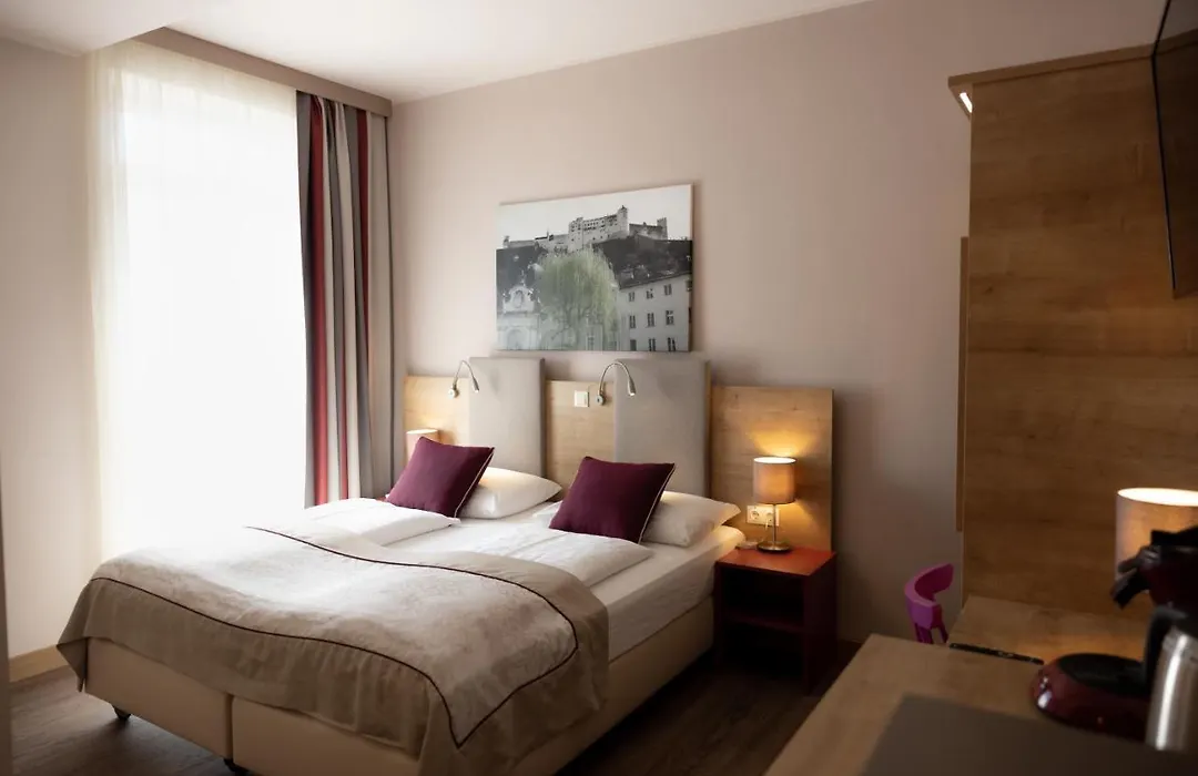 Hotel Max70-1