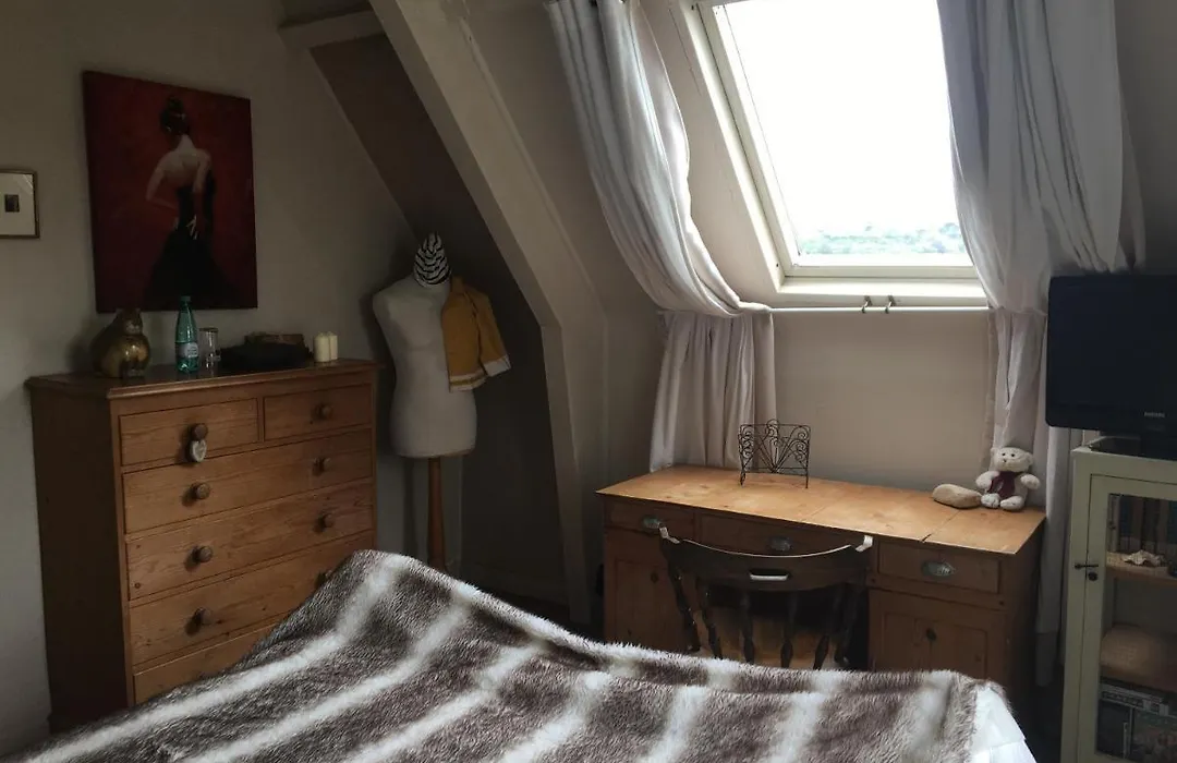 Chambre Vue Mer Dans Maison, Perros-Guirec-1