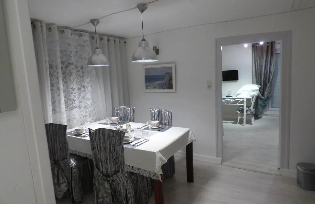 Suite Eugenie Piscine Maison Blanche Tulle-1