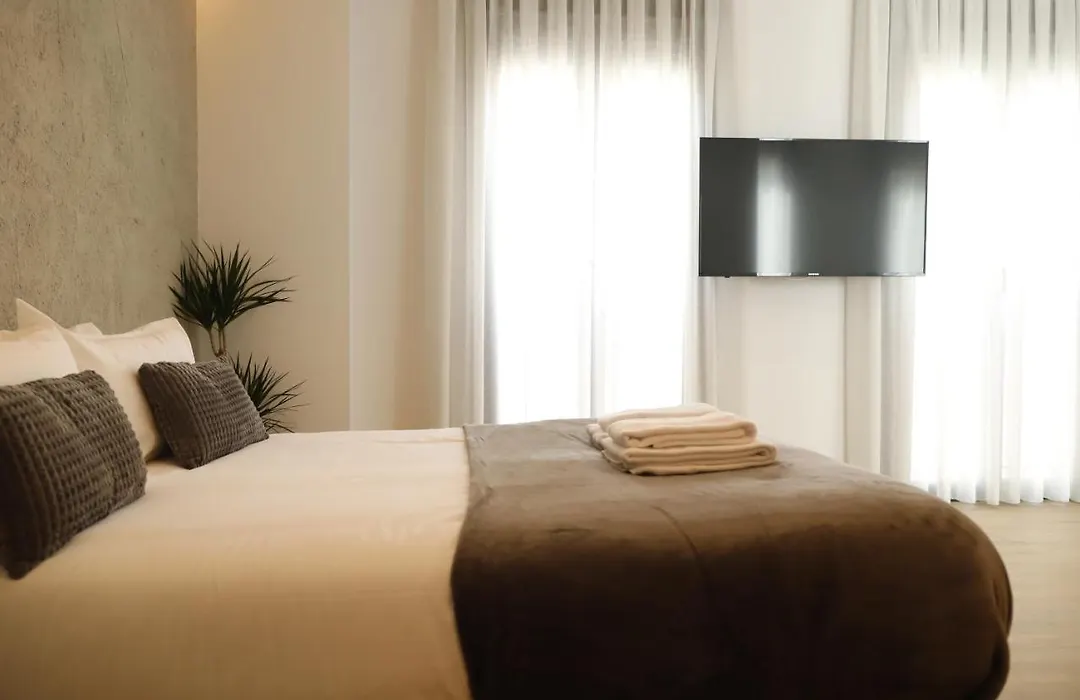 Medina Homes Puente Romano-1