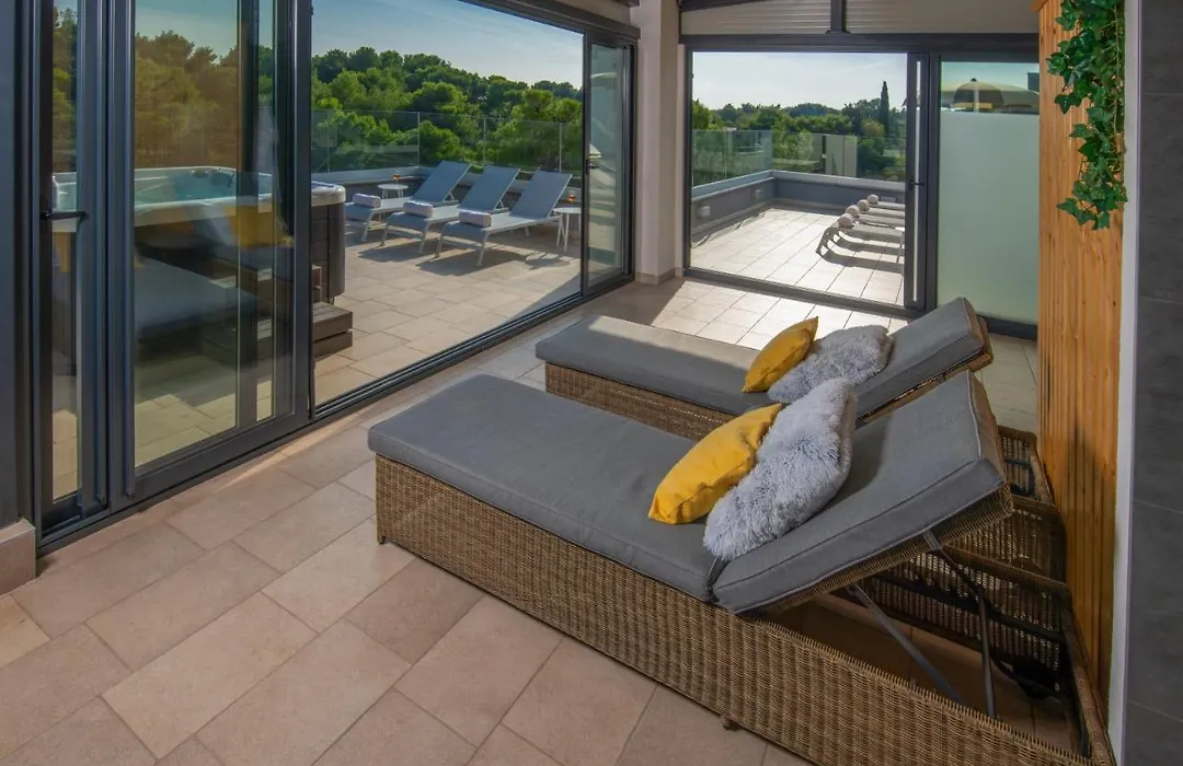 Aparthotel Punta Blu - Pool & Spa-1
