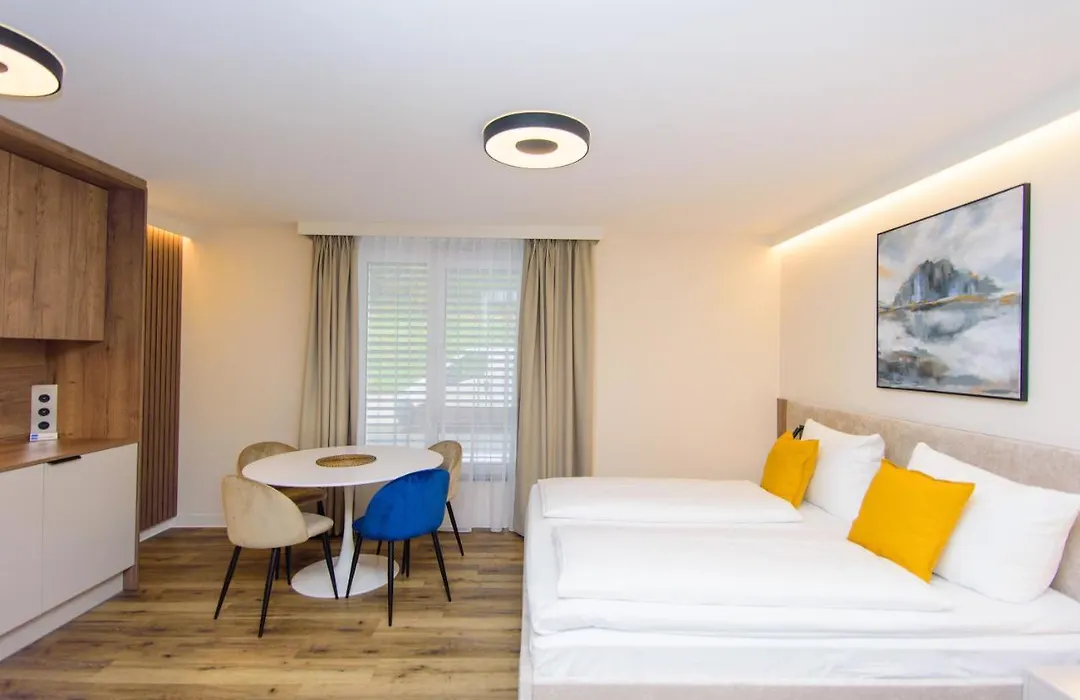 Hotel Twentyfour Living-1