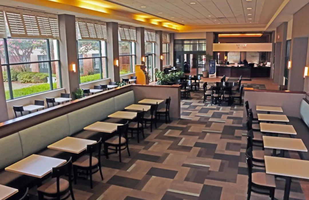 Quality Suites Lake Wright - Norfolk Airport-1