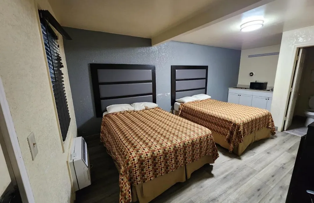 Green Garden Inn-1