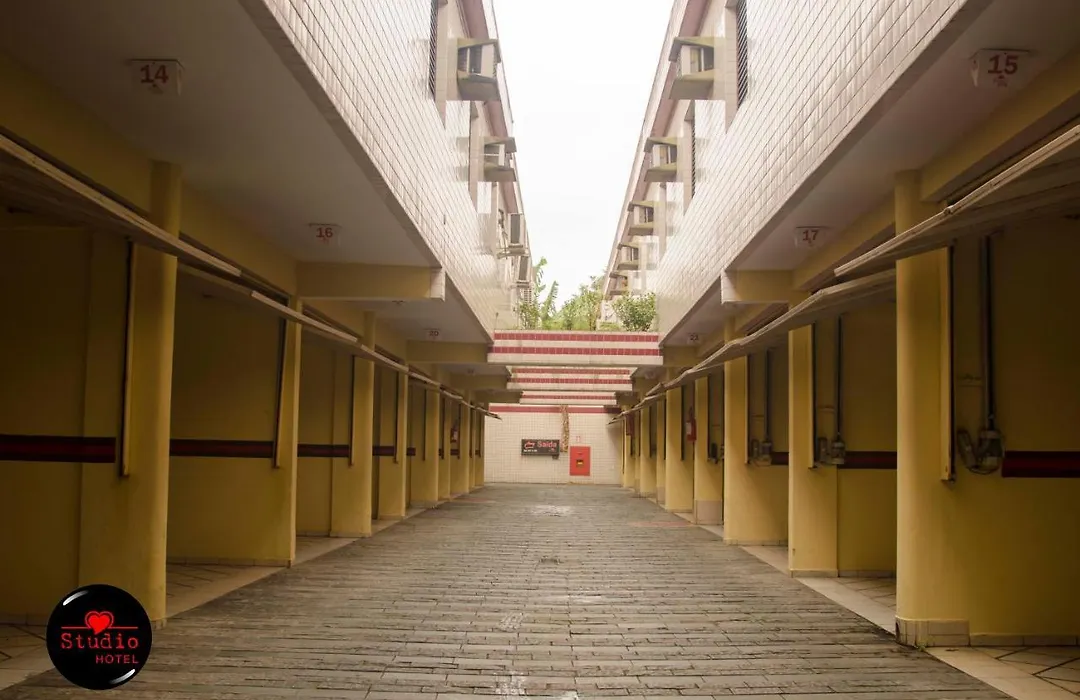 Studio Motel (Adults Only)-1